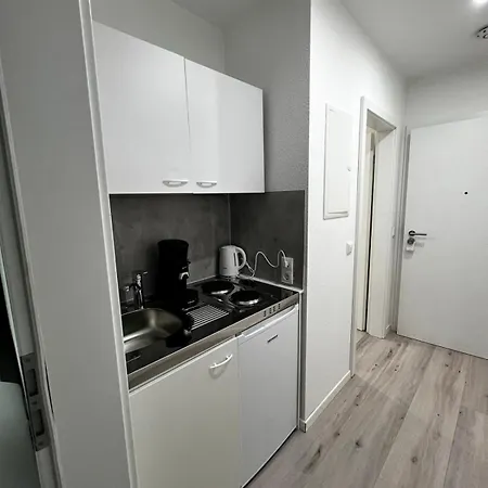 Stadtwohnung I Balkon, Parkplatz, Waschmaschine Apartment *